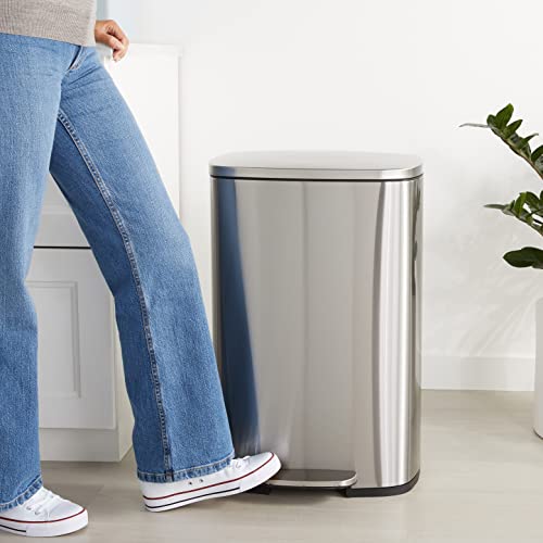 Rectangular Trash Can with Soft-Close Foot Pedal, Brushed Stainless Steel, 30 litre V8727