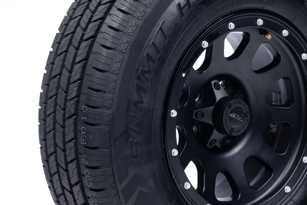 245/65R17 111 T Tire L201