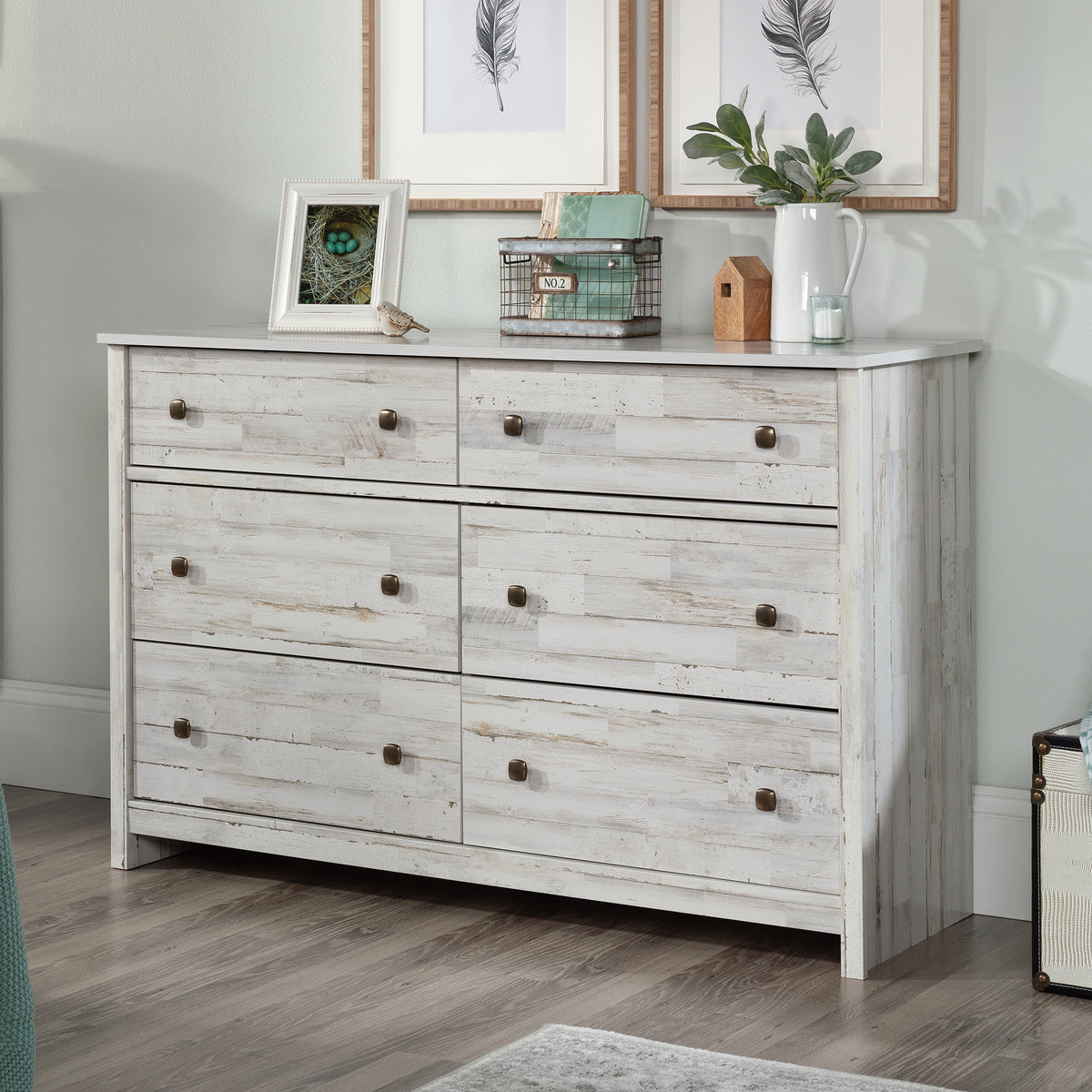 White 6-Drawer Dresser B381919