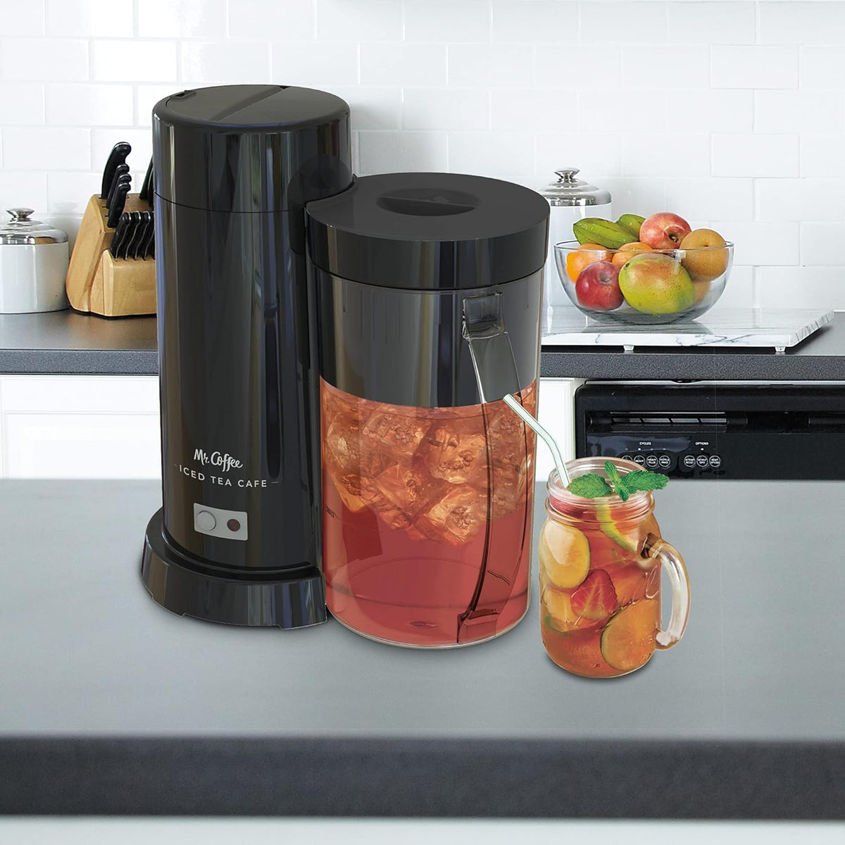 2-Quart Black Iced Tea & Iced Coffee Maker V3083