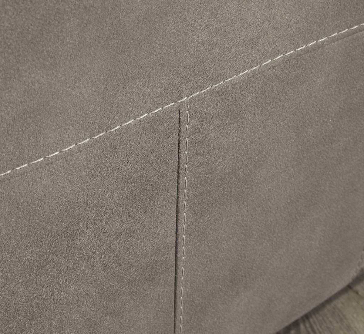 Reclining Loveseat with Console K75523
