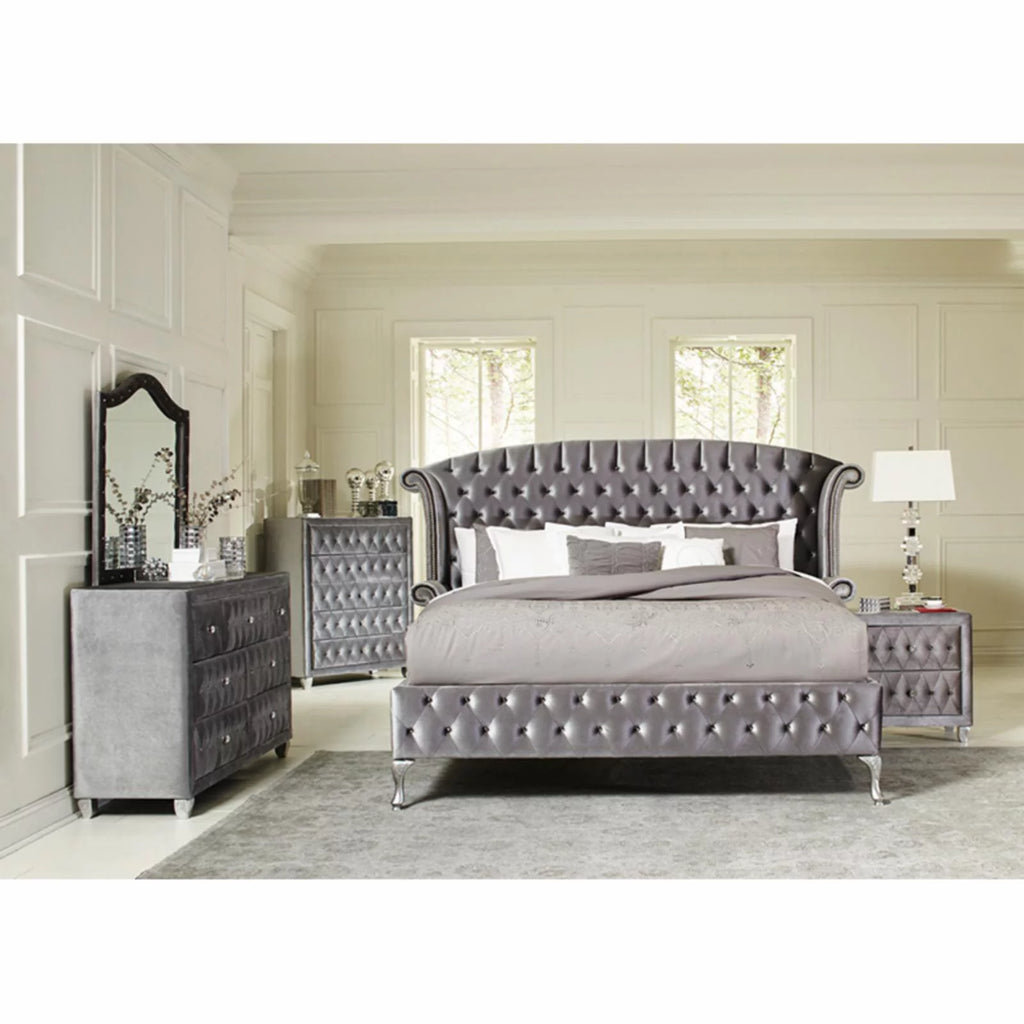 Gray Tufted Velvet Upholstered King Bed C950