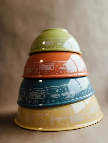 Set of 4 Nesting Camping Food Bowls K5427