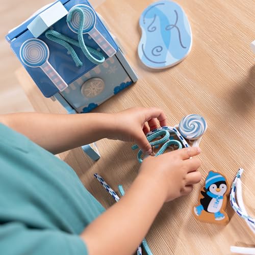 Wooden Gingerbread House Play Set I719
