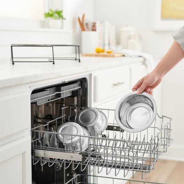 Stainless Steel Dog & Cat Bowl I75963
